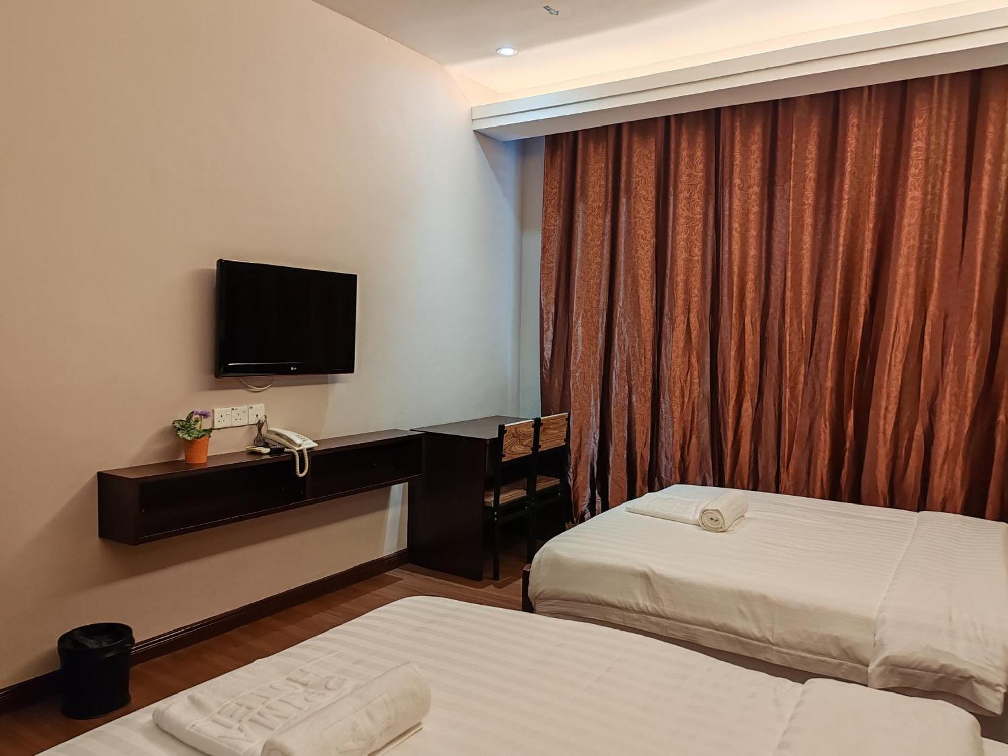 Hotel Prima Сандакан Екстер'єр фото